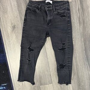 Abercrombie & Fitch Black Mid rise capri jeans distressed 27/4
